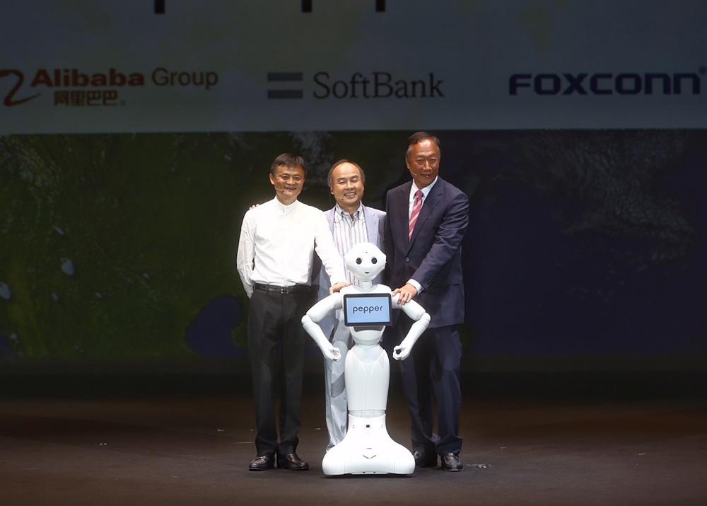 背后大佬们正在悄声退圈，马云辞职后，阿里前景未可知