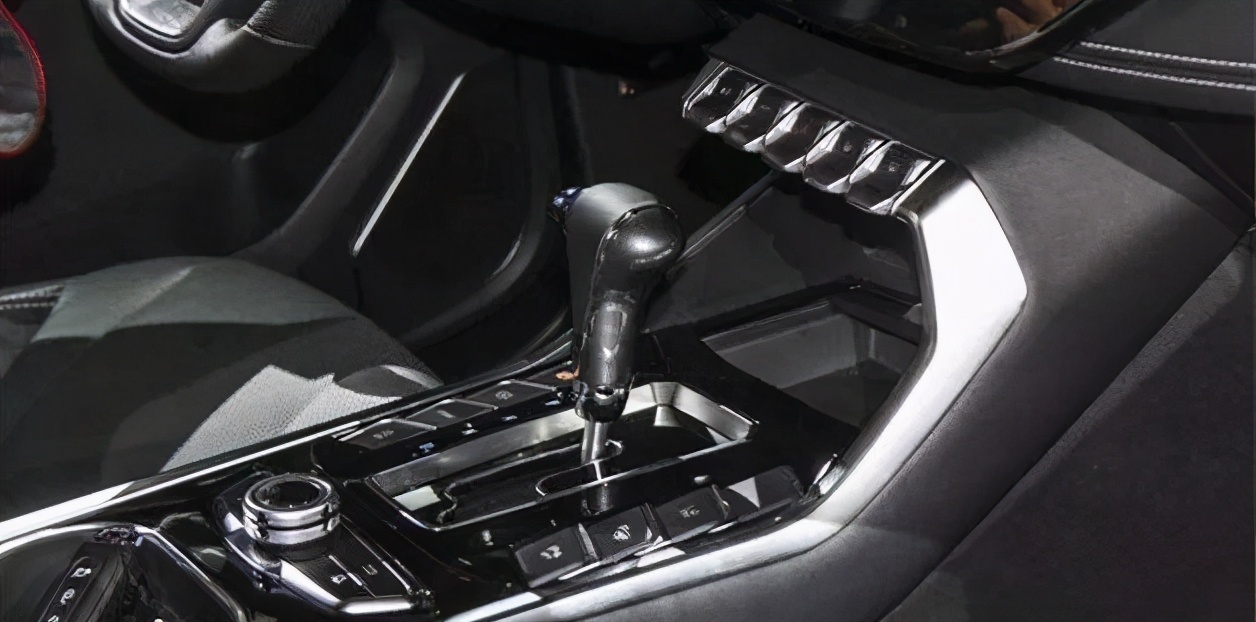 领界车性能及油耗,领界车重