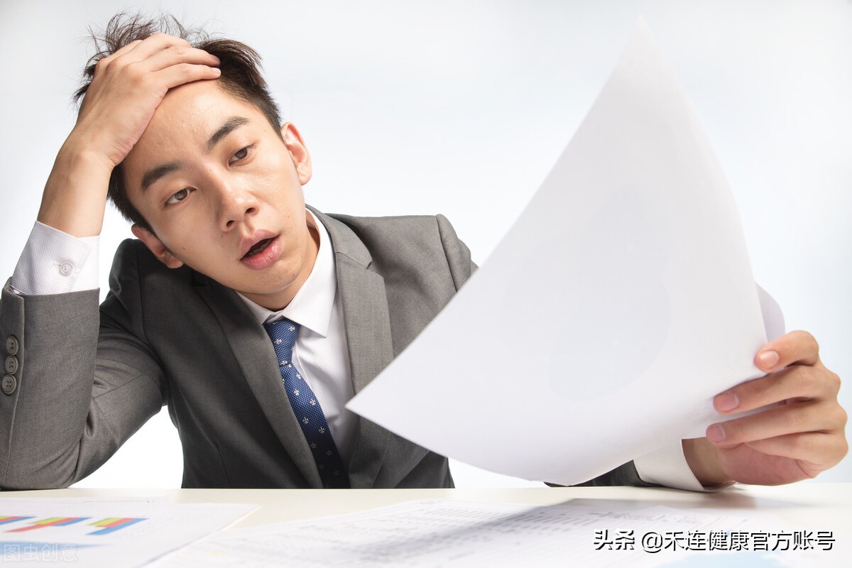 肩膀酸痛是什么原因引起的怎么治,右肩膀酸痛是死亡征兆