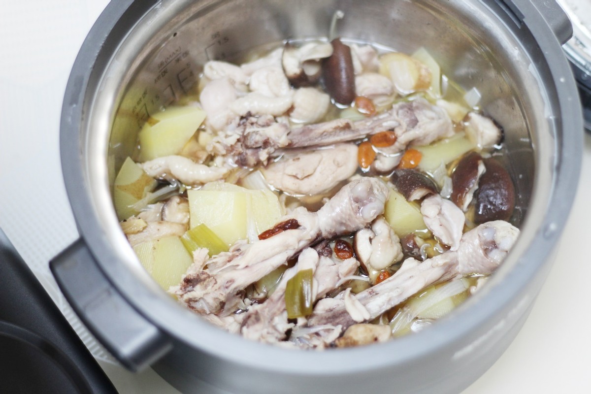 九阳蒸汽饭煲正宗做法,九阳蒸汽饭煲做汽锅鸡