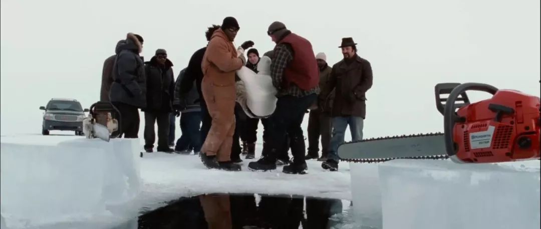 母亲被枪杀四个儿子报仇的电影,母亲遇害儿子复仇的电影