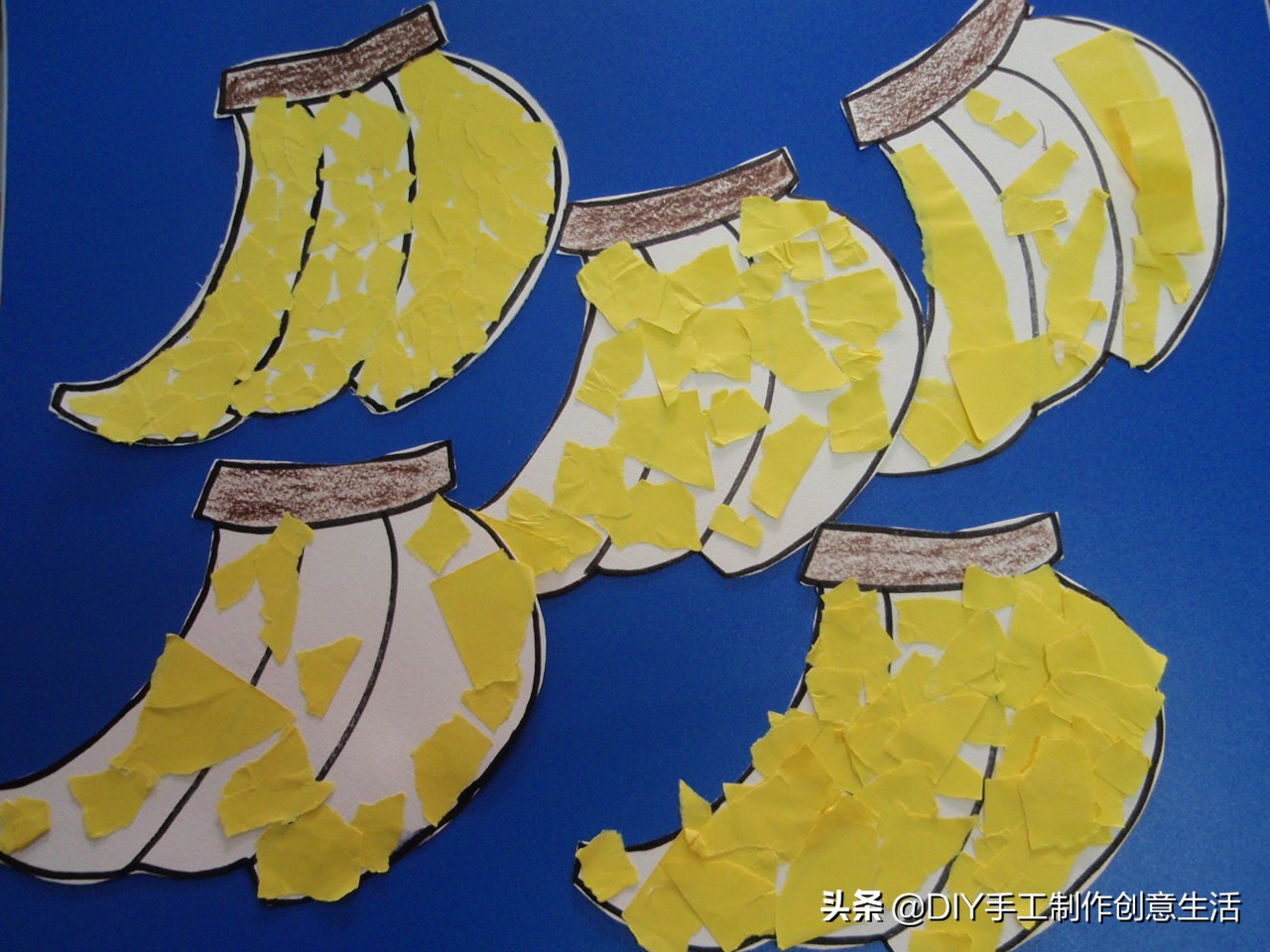 用圆纸片手工制作圣诞贴画,幼儿园大班碎纸片大树贴画