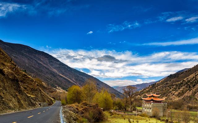 四川省理塘县旅游形象大使丁真,丁真四川甘孜理塘县旅游形象提升