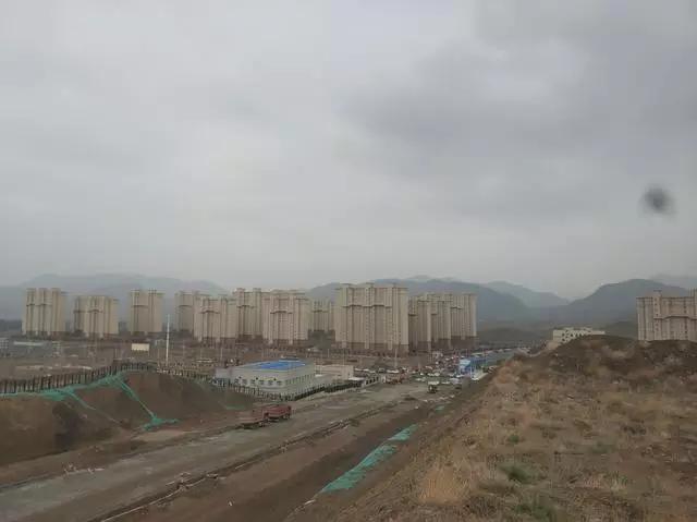 住在乌鲁木齐大山脚下的十个大型小区全在这里！有你家吗？