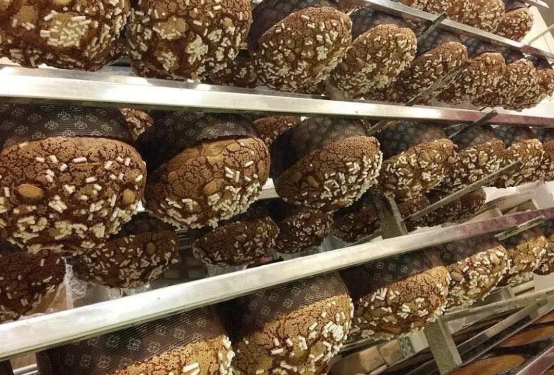 意大利是著名的时尚设计之国,意大利是真正的美食之都