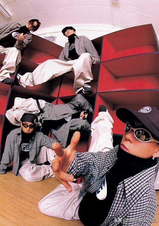 「连载3」H.O.T.出道3个月，SM公司面临了*麻大**烦