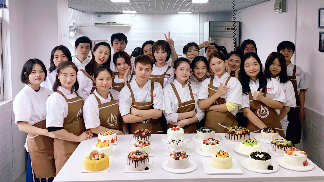 深圳妞妞西点培训学校学费多少,妞妞国际西点培训学校优惠