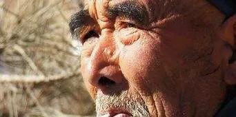 “黄伯伯”要想生个女儿，结果，日子竟然过成了一塌糊涂