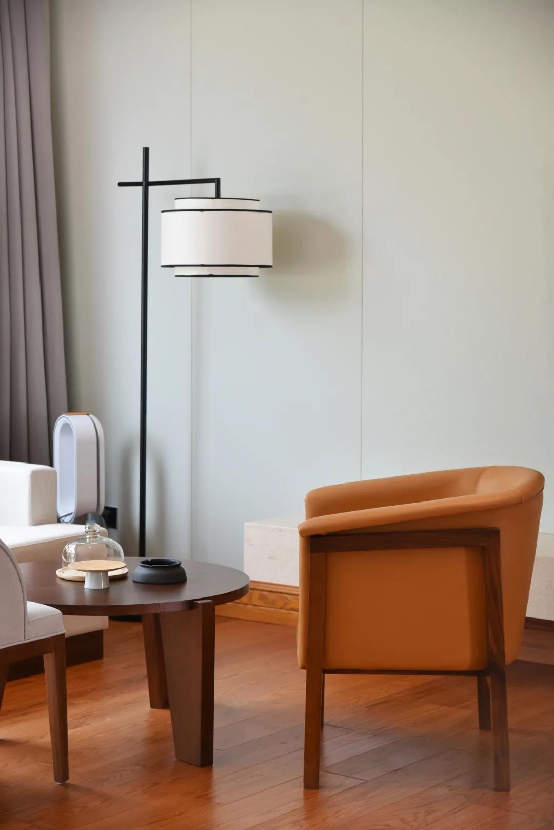 「觅趣小镇新都·原舍绿茵」湖畔泳池，畅玩斑竹园足球音乐小镇