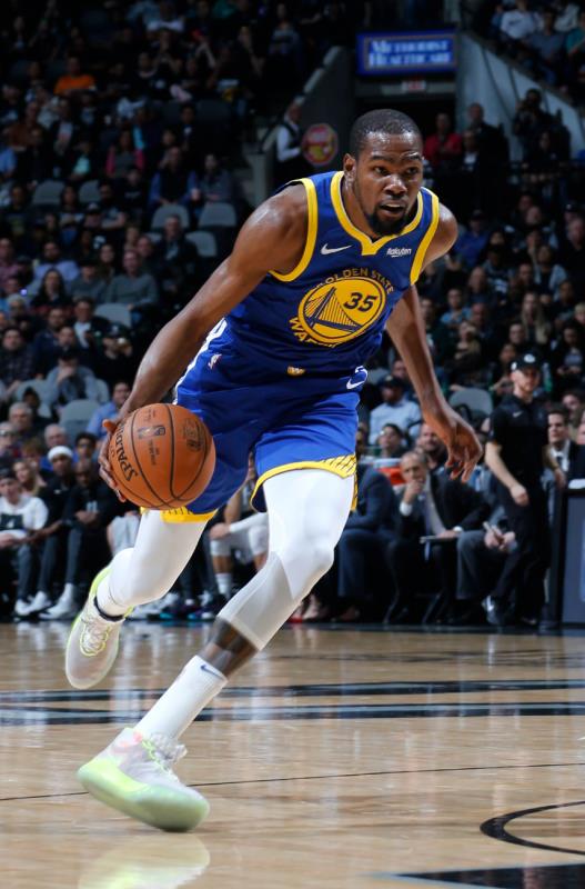 乔丹复出回归芝加哥主场,95年乔丹宣布回归视频