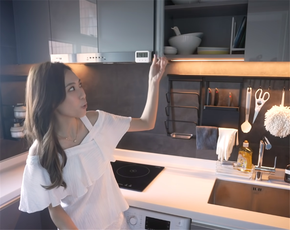 女孩在香港的4平方蜗居生活,香港330平别墅独居