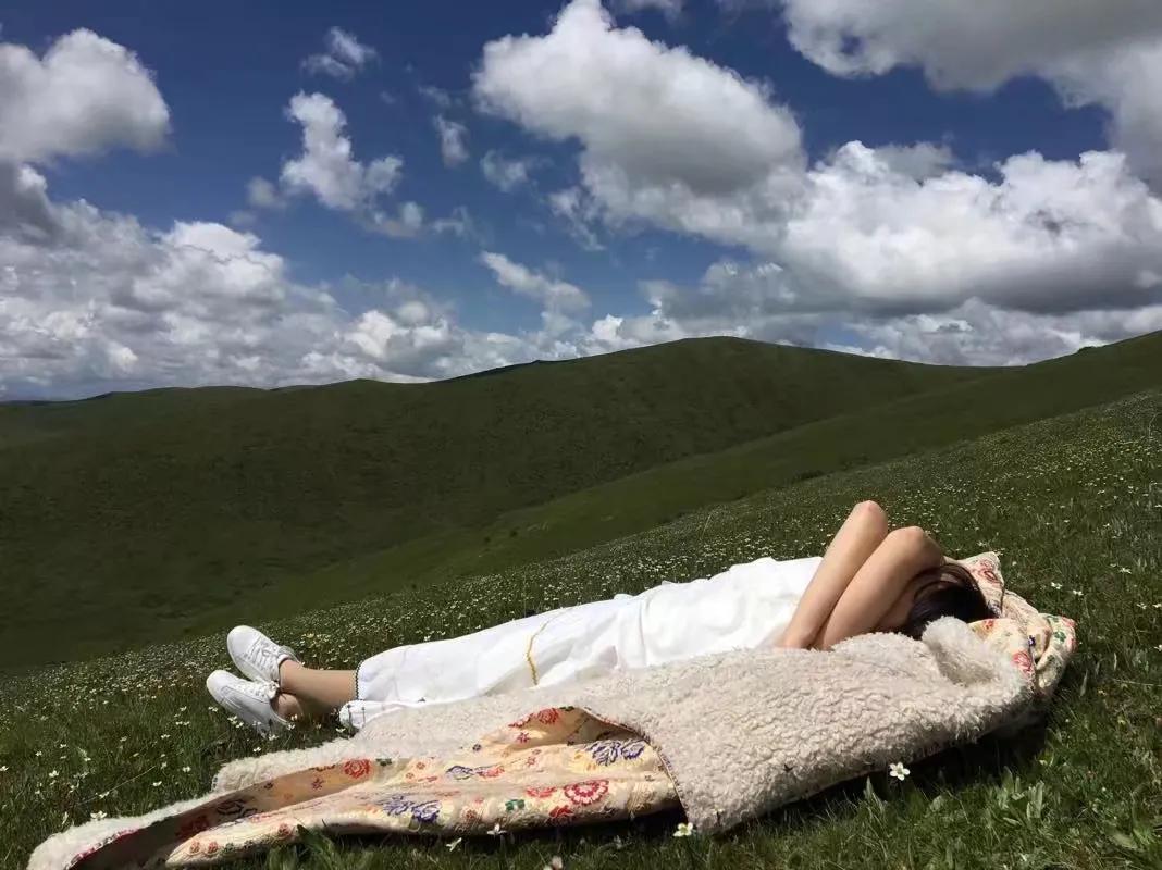 敏感肌被晒伤后特别痒怎么办,脸晒伤了起小痘又痒怎么办