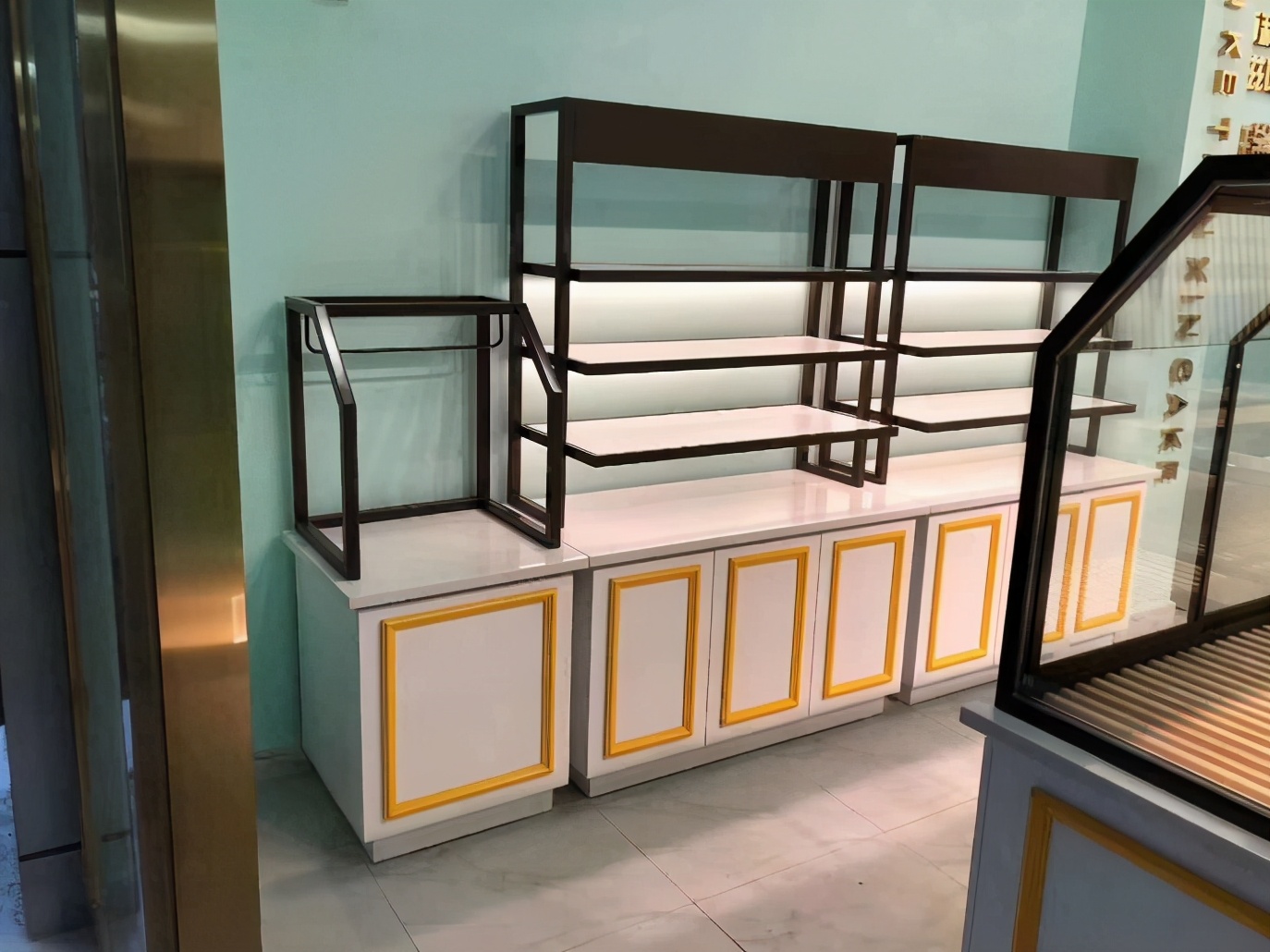 选择蛋糕店作为创业项目的理由,销售蛋糕展示柜报价