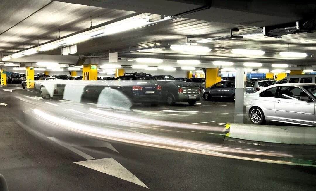 《30岁极品男人的30万选车指南》