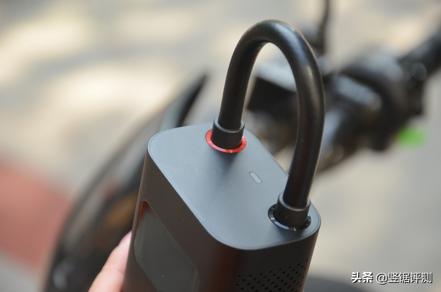 小米70迈胎压监测仪,小米充气宝测胎压