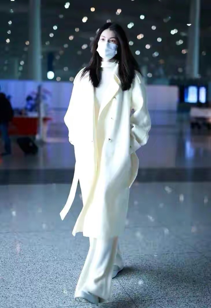 今年流行雪尼尔阔腿裤什么色好看,今年流行的雪尼尔裤子怎么样