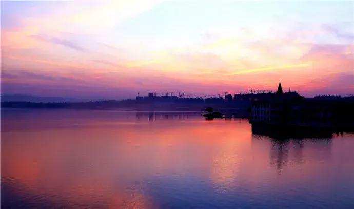 中国十大湖泊最美景点,十大风景最美的湖泊排行榜