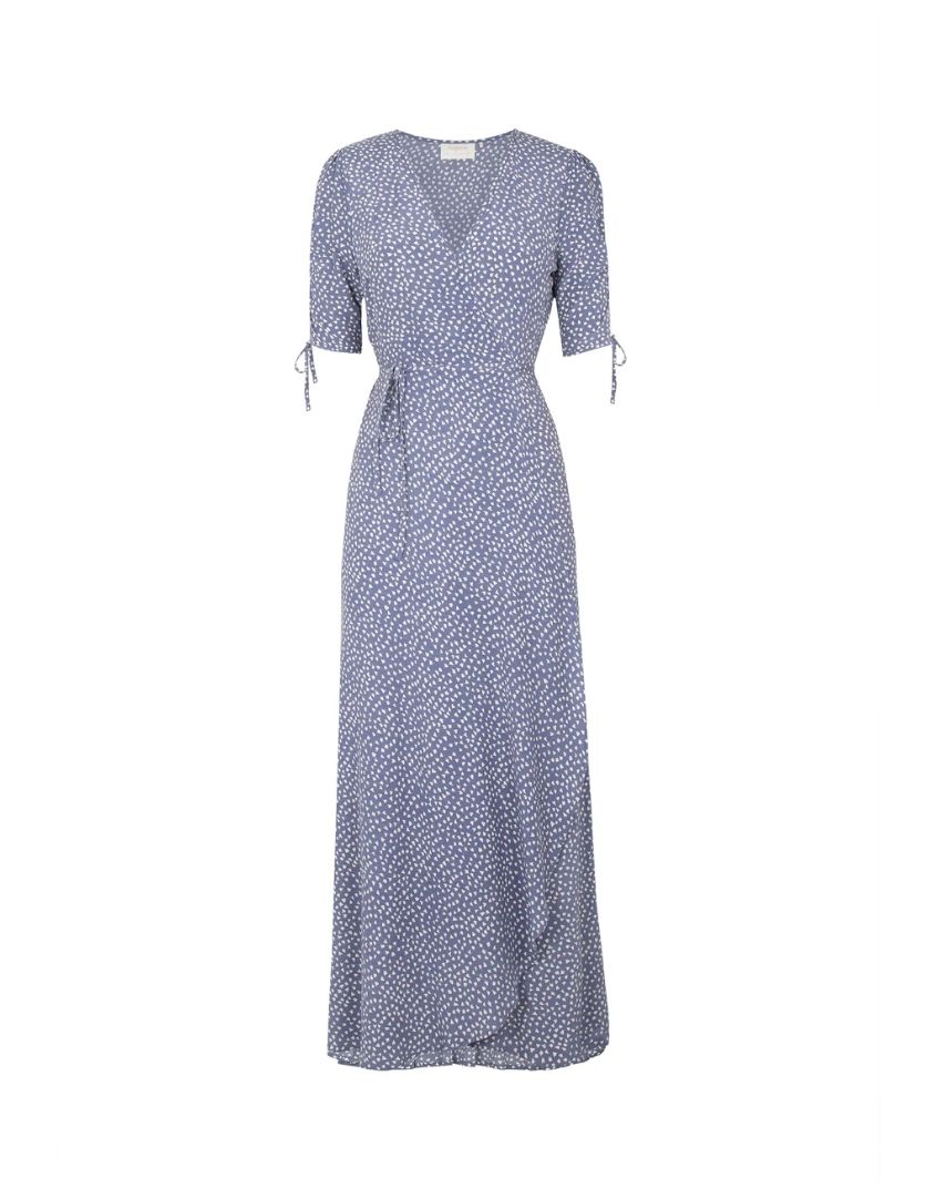 zara售价美元,zara最近5年的所有小黑裙