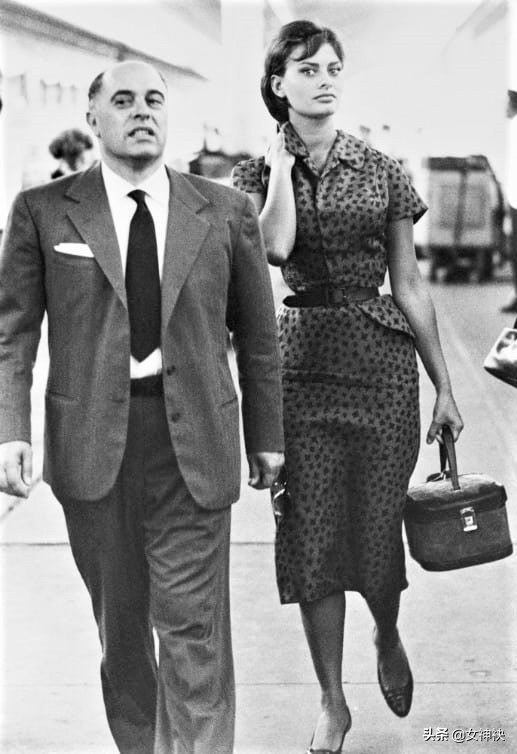 意大利国宝明星:性感不输梦露,演技碾压赫本,因婚姻被祖国驱逐