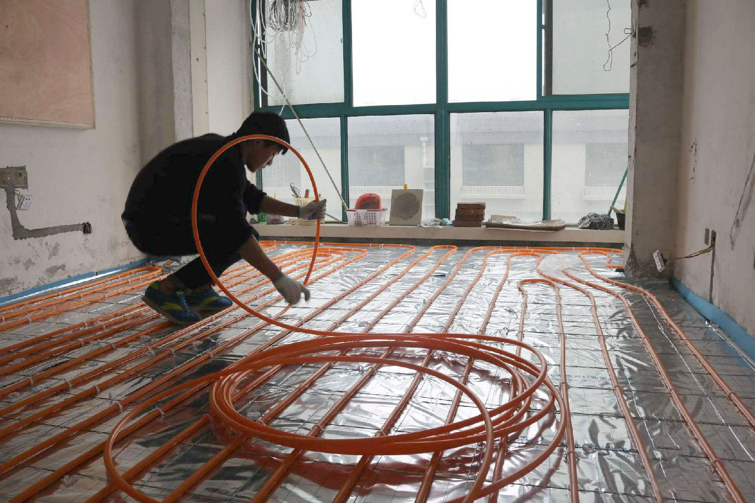 现在装修不装地暖都流行什么,已经装修好的房子怎么装地暖