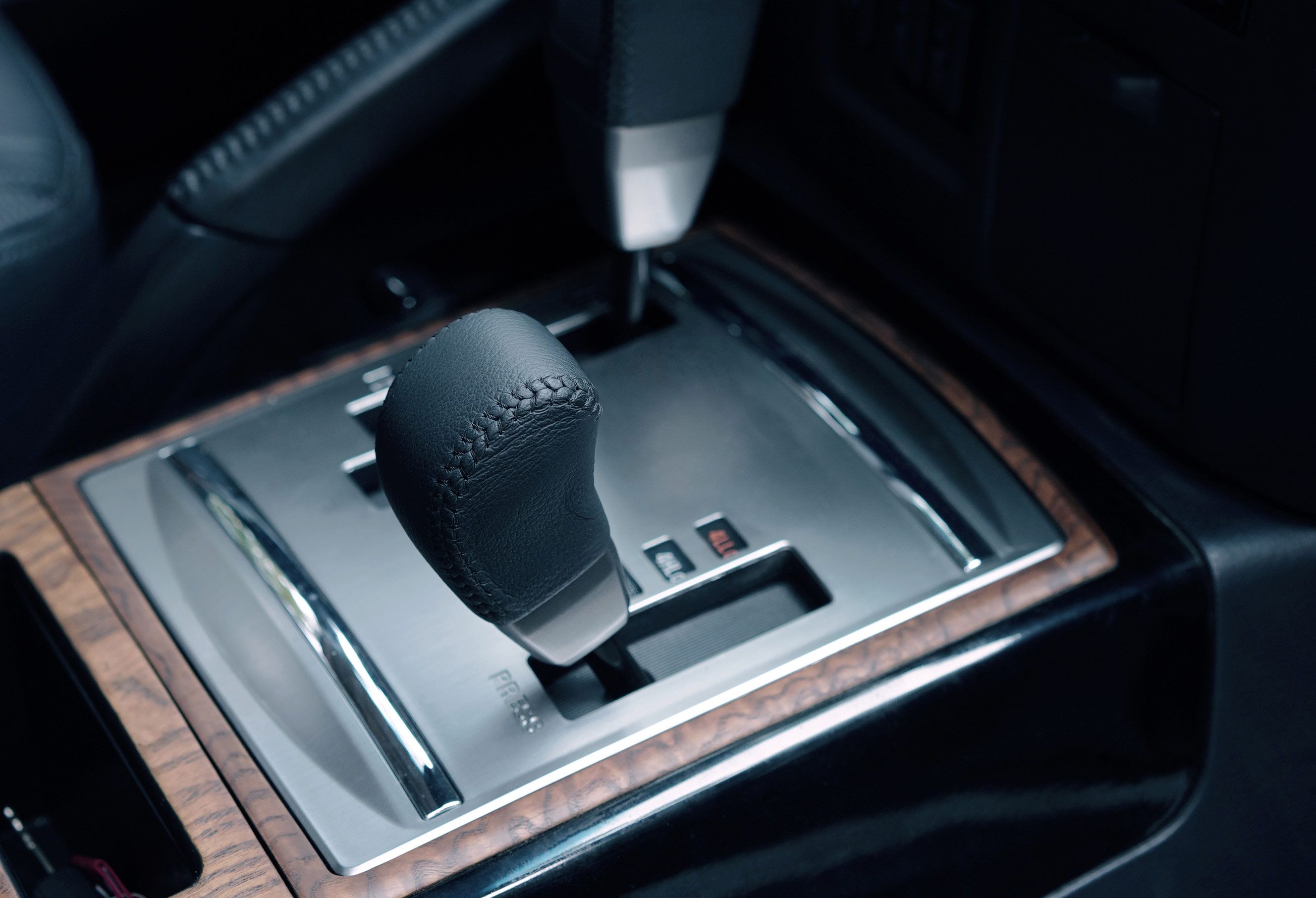 越野性能不输普拉多,帕杰罗和普拉多越野对比