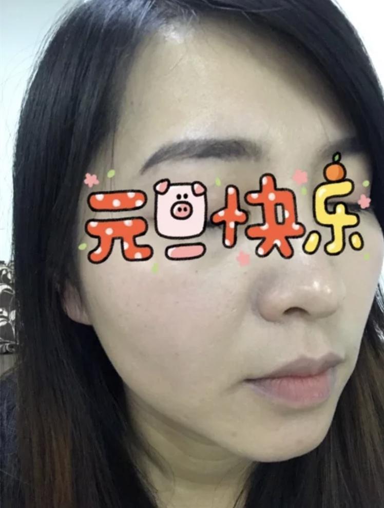 不化妆用哪个粉底,不化妆的我也是平平无奇