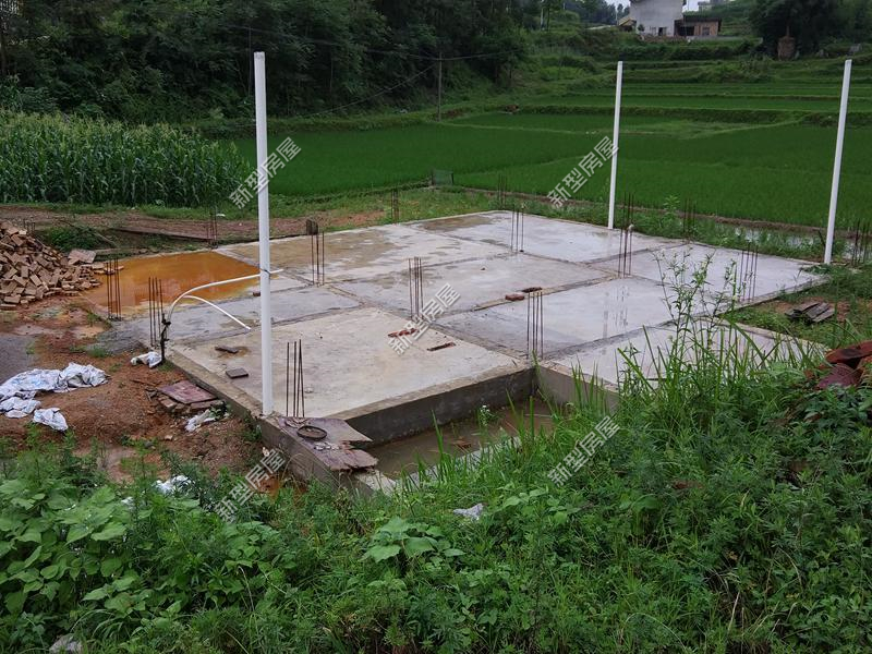 落水管施工方案,落水管可以设置在构造柱里吗