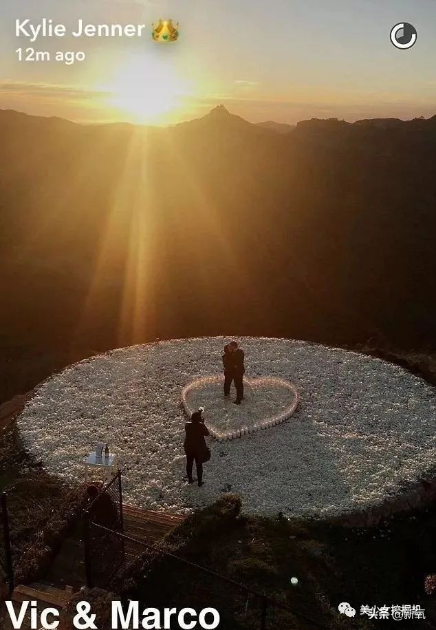 婚内出轨还能让女儿靠前夫名气进名媛圈，卡戴珊的妈现实版甄嬛