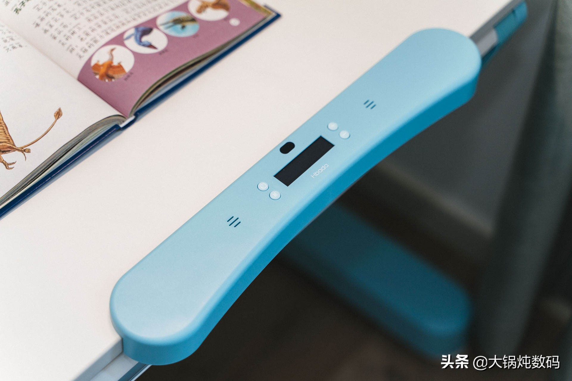 黑白调儿童学习桌星空款,儿童学习桌到底是不是智商税