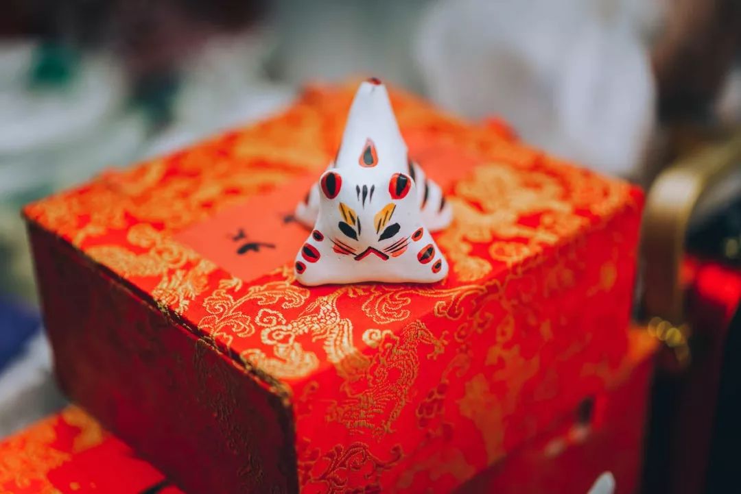 非遗守艺人｜他把泥“玩”出了花样，让有400年历史的老北京兔儿爷也跟上时代