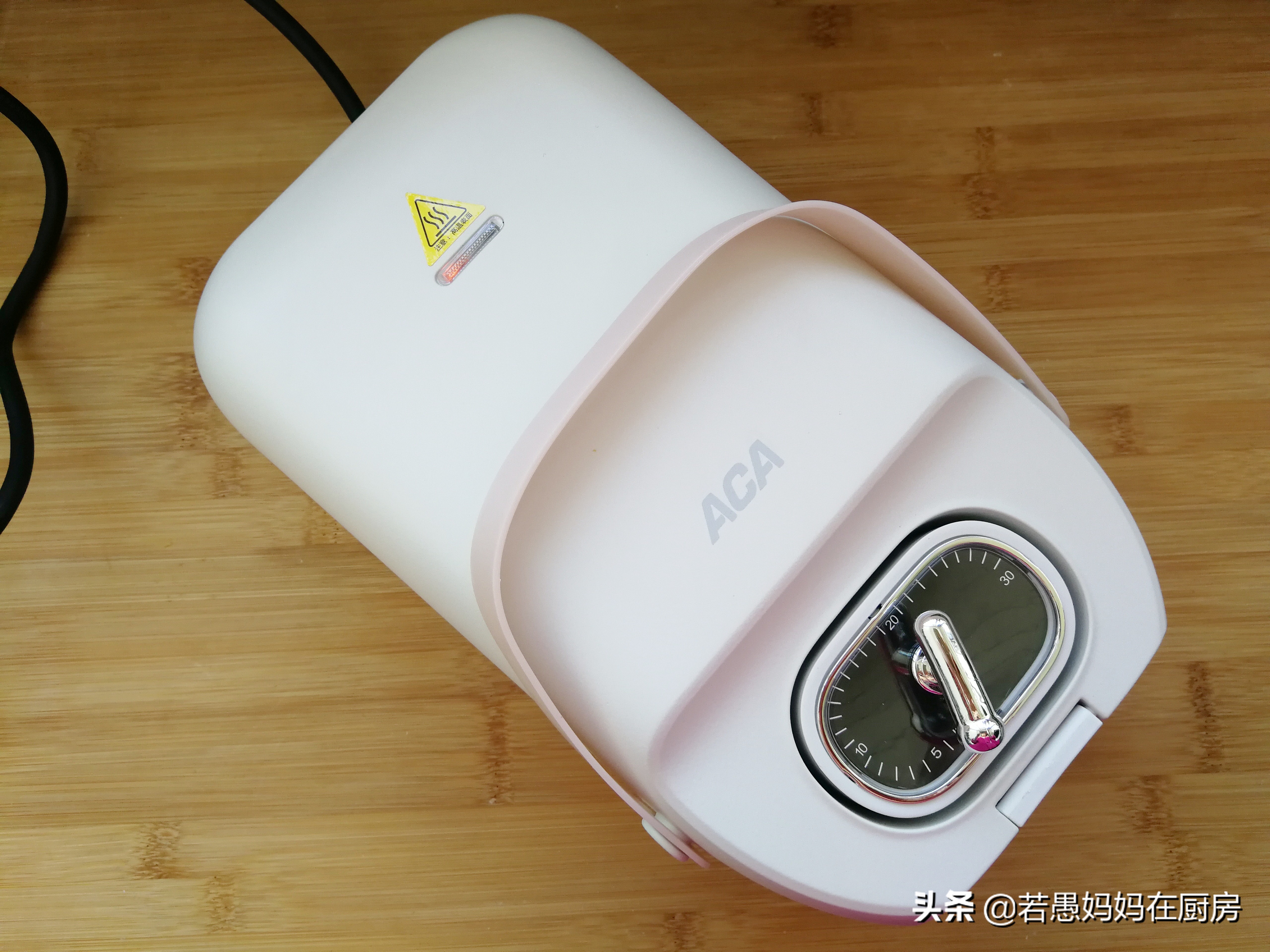 自制华夫饼的做法,自制华夫饼老的好还是嫩的好