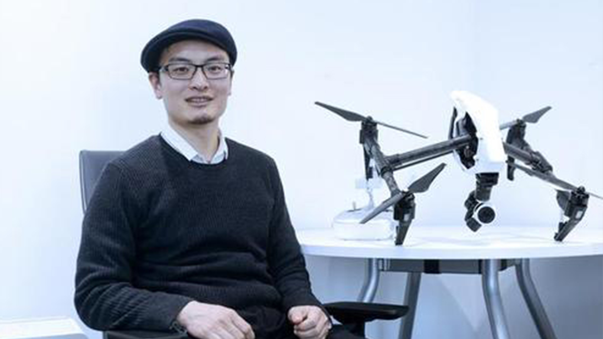 大疆创始人汪滔玩无人机,大疆无人机创始人汪滔本科