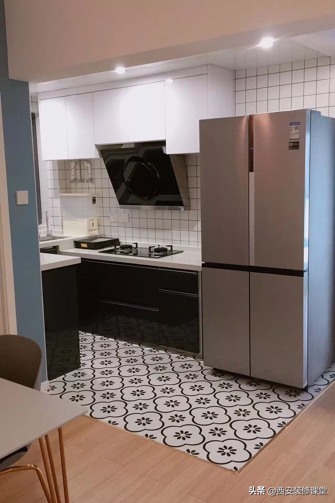 冰箱都放在房子什么位置,房子小冰箱太大真的占地方