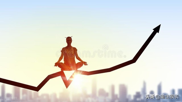 如何从一个新手成为瑜伽教练,零基础如何才能成为瑜伽教练