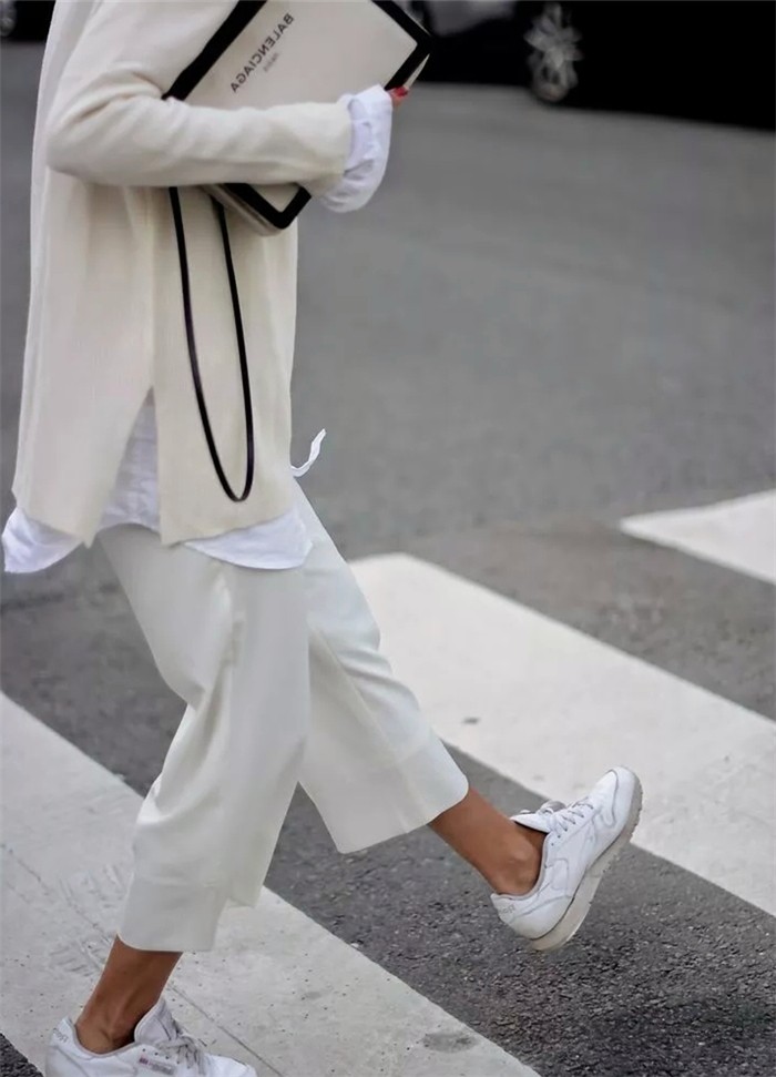 开春约会穿搭,平底鞋才是今春最好的搭配