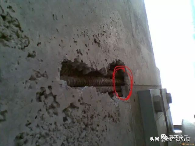 梁底漏浆修补方案,怎么解决预埋管处漏浆问题