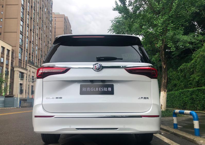 新款gl8es陆尊顶配,别克gl8es陆尊653t豪华版