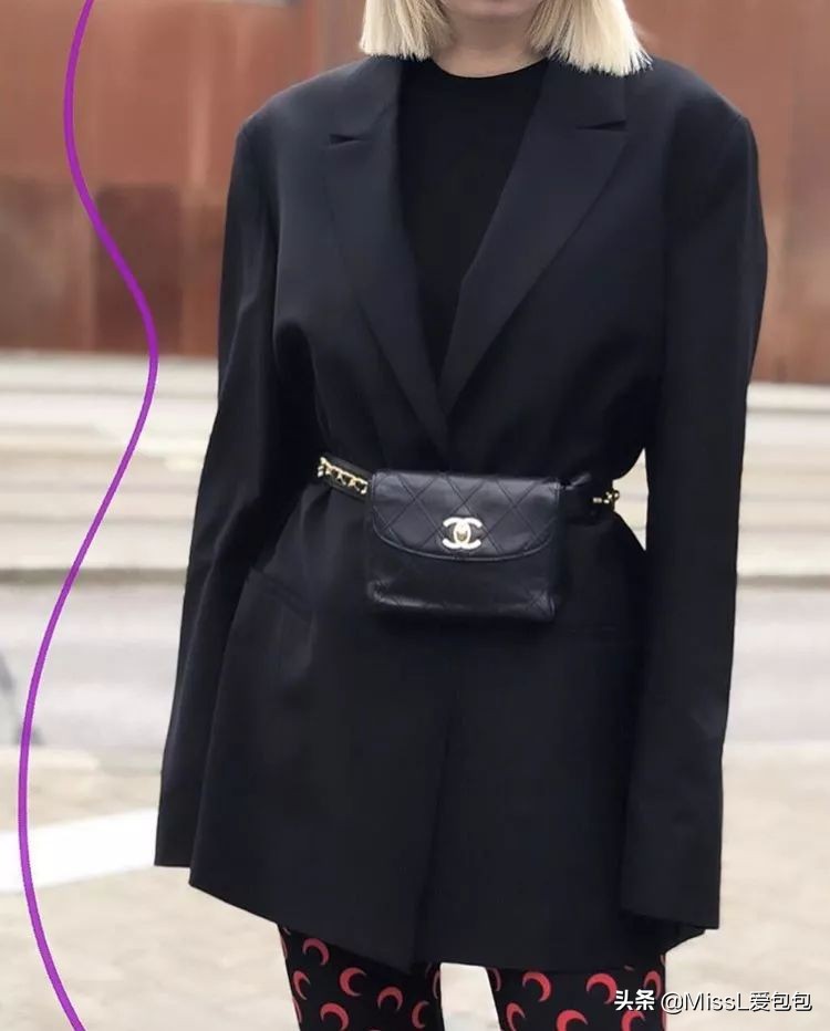 有哪些手袋既经典又时髦呢,时髦氛围感的必备单品迷你手袋