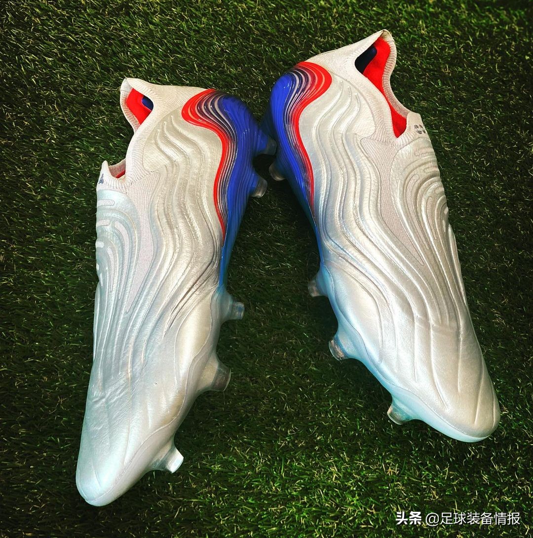 阿迪达斯足球鞋2020欧洲杯配色,阿迪达斯足球鞋最新套装