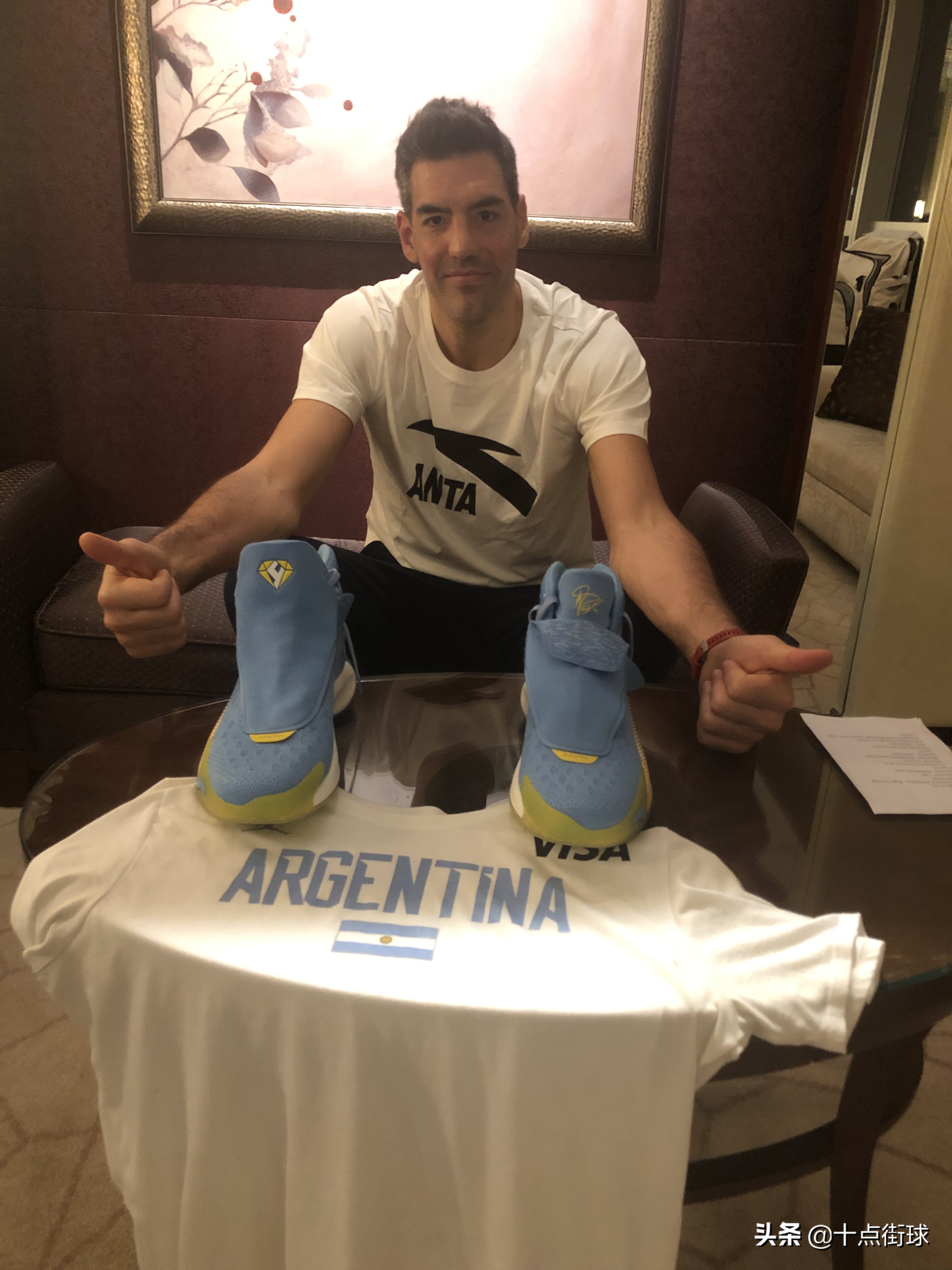 安踏斯科拉视频,斯科拉安踏