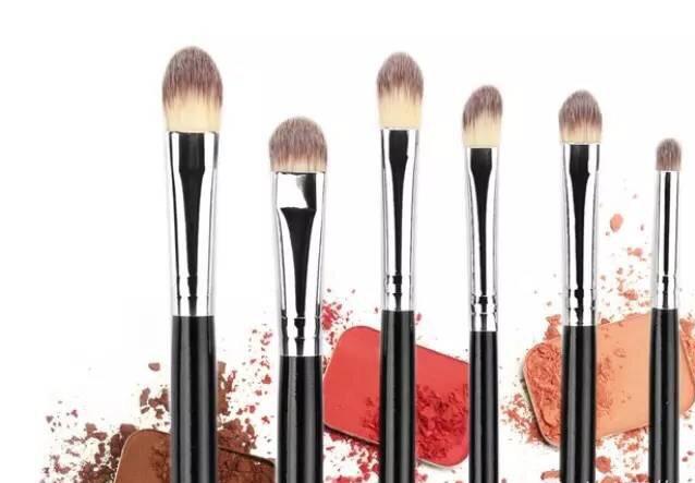 手残党单眼皮适合的眼影教程,原来手残党画眼影也没那么难