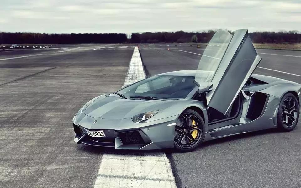 玛莎拉蒂范思哲,高端奢侈品玛莎拉蒂