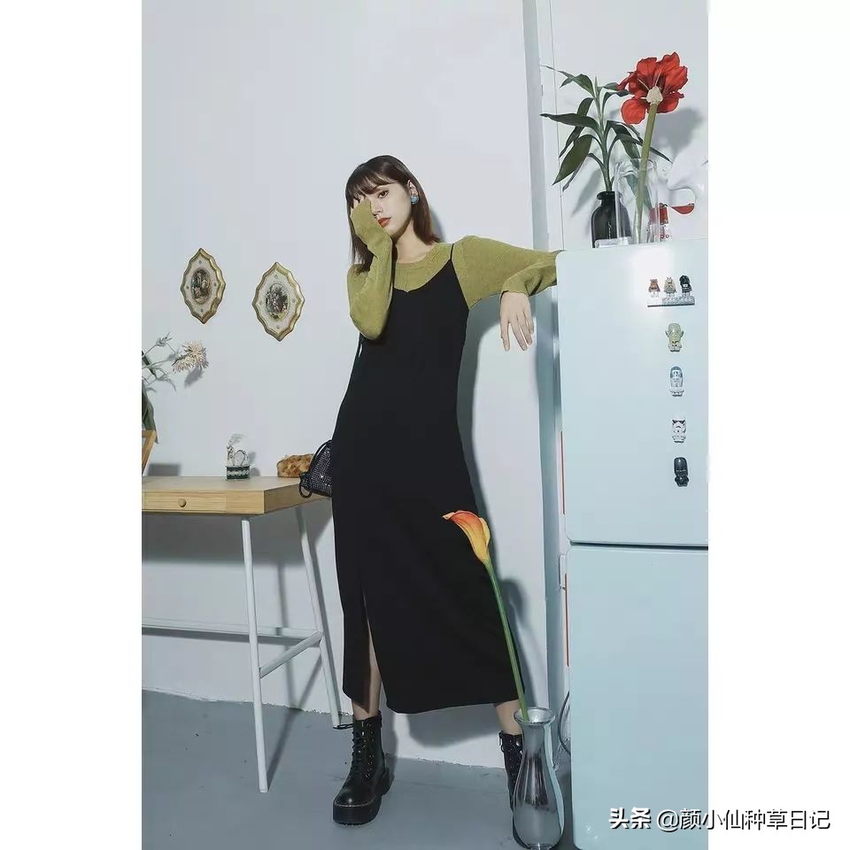 柳岩露出香肩,柳岩露锁骨