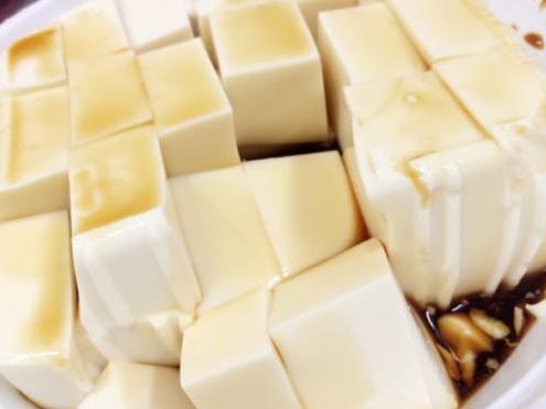 炒菜怎样放盐控制咸淡,炒菜太咸加什么会变淡