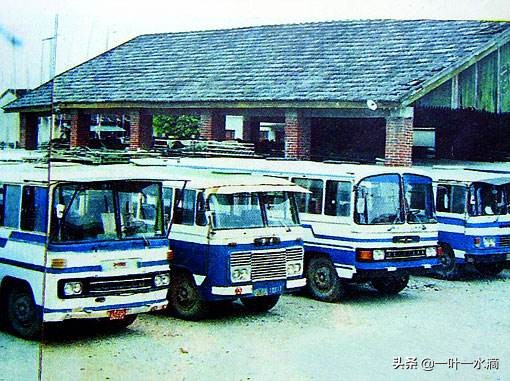 1986年借遍亲友买辆“东方红”农用小四轮后，“官差、亲差”不断