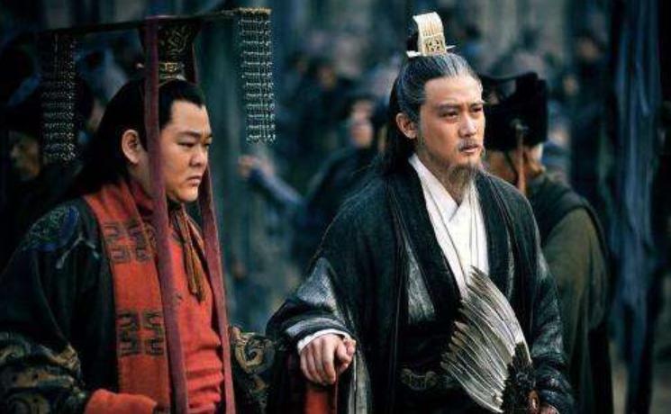 杨修在曹操面前炫耀才华的下场,杨修在曹操面前又耍小聪明