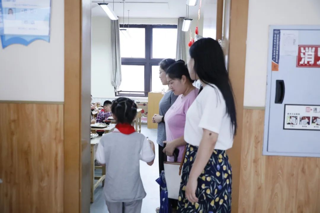 展学校风采，促教育发展——两校互动交流相互学习携手共进