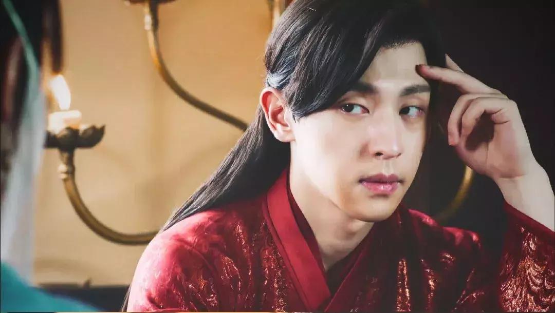 忘不掉的红衣角色话题上热搜！为何穿红色衣服就能变美？