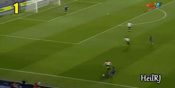 罗纳尔迪尼奥巴萨过人盘带,足球精灵罗纳尔迪尼奥花式过人