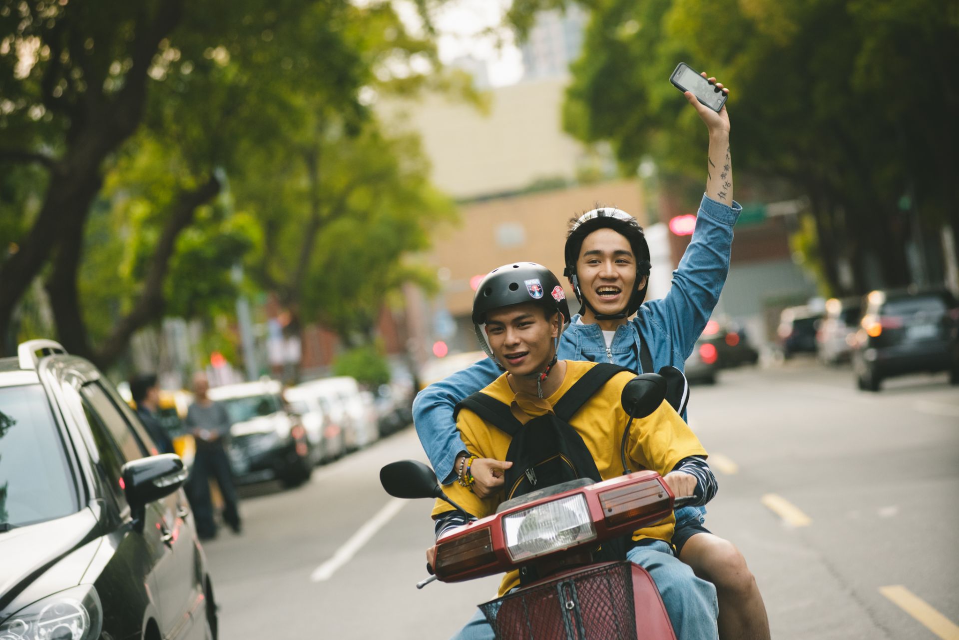 《*处破**》影评:一部象征意涵大于情节意义的公路电影